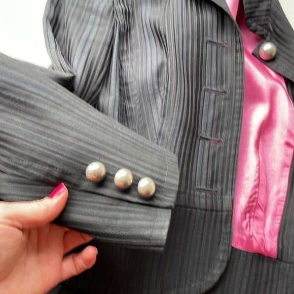 Vintage Trina Turk military style blazer - Picture 7 of 8